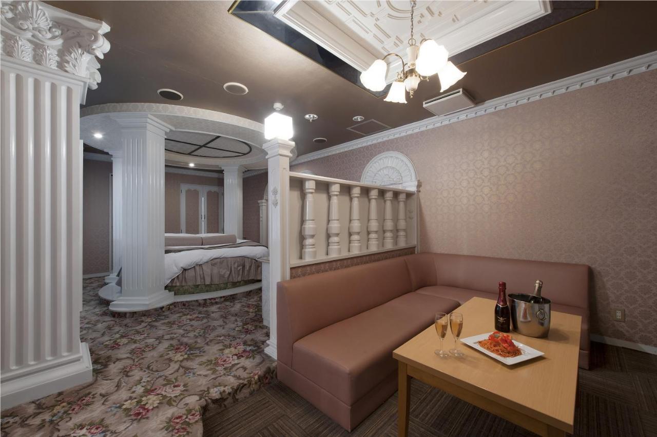 Blanc Chapel Christmas (adults Only) Liebeshotel 2*