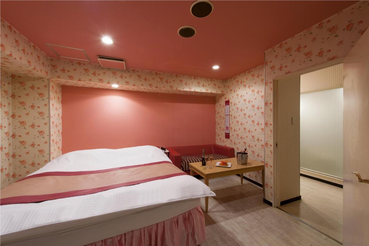 Blanc Chapel Christmas (adults Only) Love hotel 2*